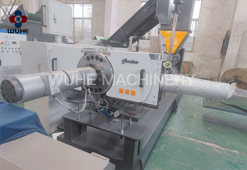 PP Woven fabric bag recycling pelletizing line8